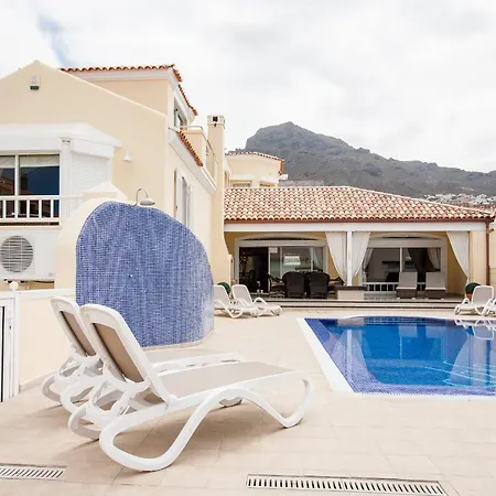 Romano Villa *